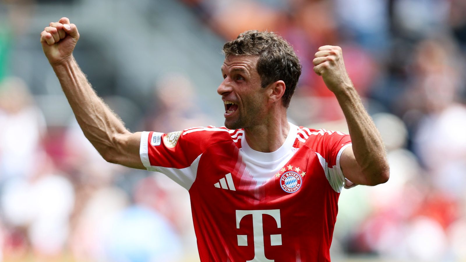 Muller đã lập cú đúp cho Bayern.