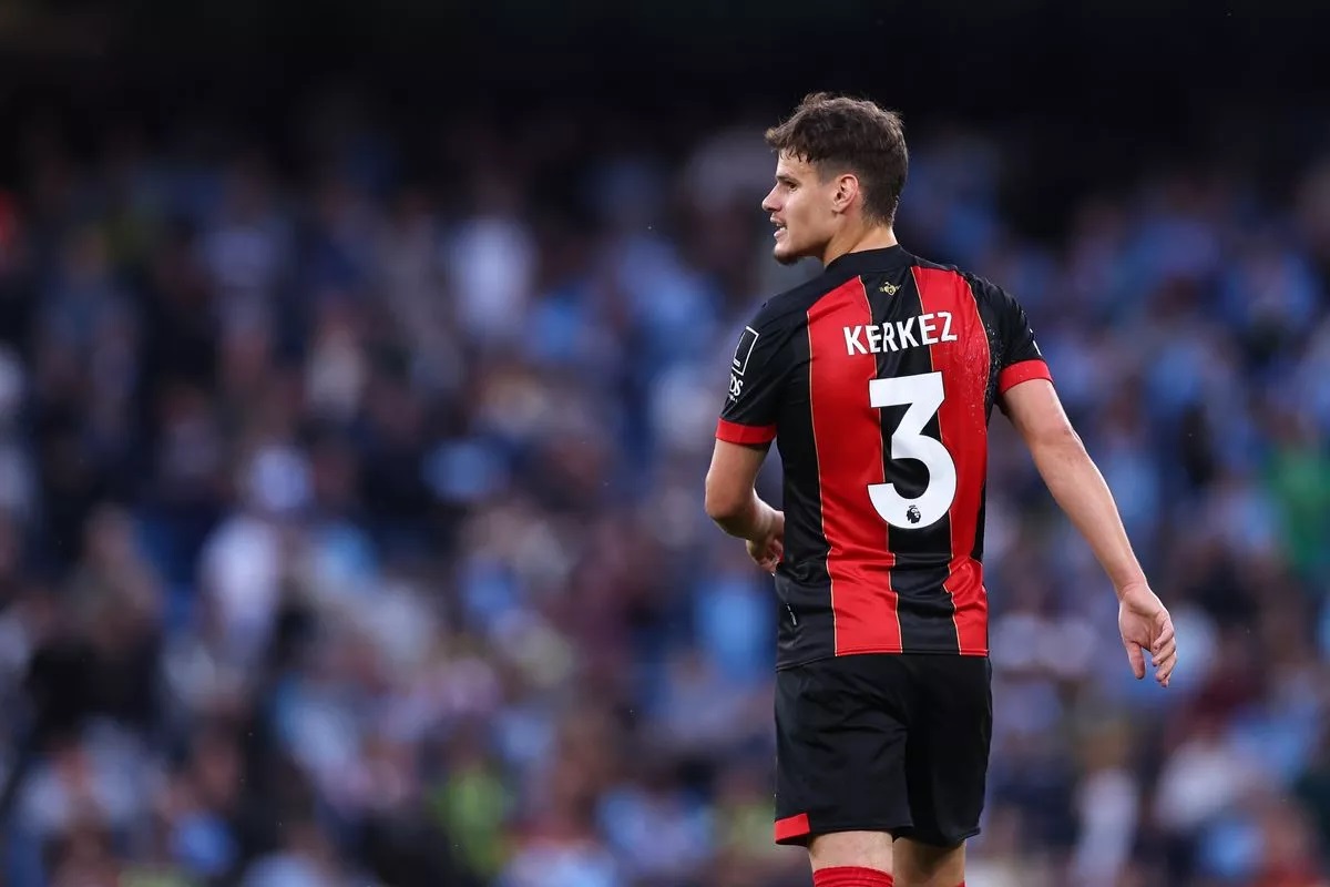 Cha của Milos Kerkez xác nhận: Liverpool đã hoàn tất thương vụ