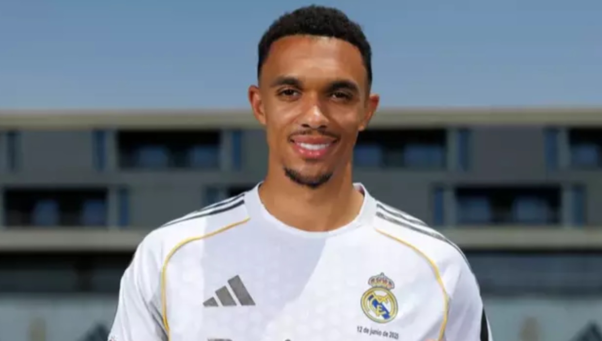 Trent Alexander-Arnold nhận cảnh báo nghiêm khắc từ Xabi Alonso