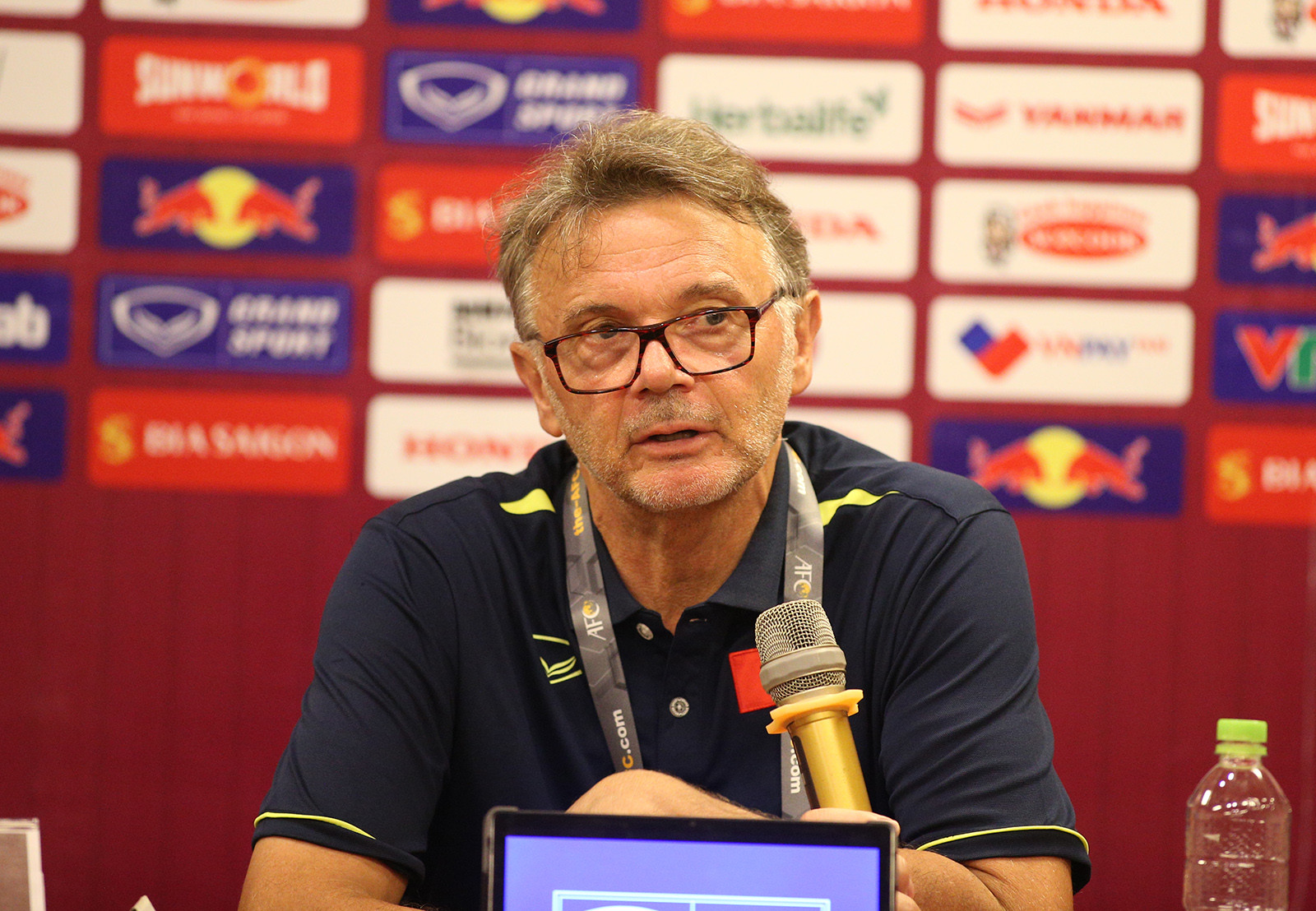 Truyền thông Hàn Quốc: HLV Philippe Troussier có thể dẫn dắt ĐT Trung Quốc