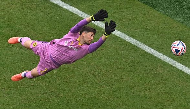 Gregor Kobel đã có một màn trình diễn xuất sắc.