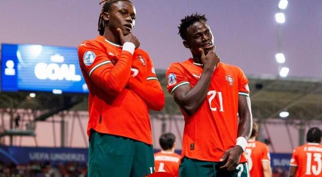 MU theo sát Roger Fernandes, ngôi sao đa năng nổi bật tại U21 châu Âu