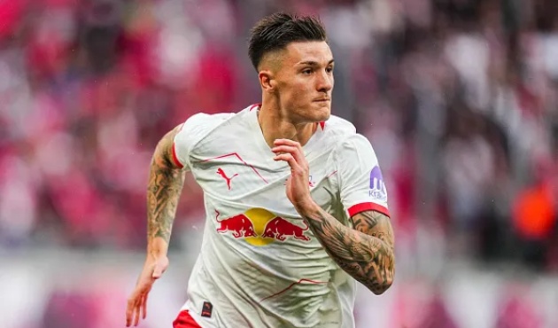 Arsenal từ chối 100 triệu euro cho Sesko, tạm "đóng băng" vụ Gyokeres