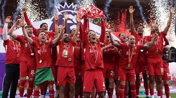Liverpool sẽ đá trận khai mạc.