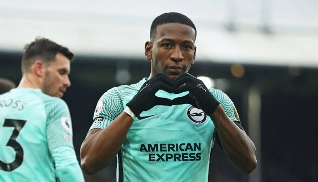 Pervis Estupinan muốn đến Man United