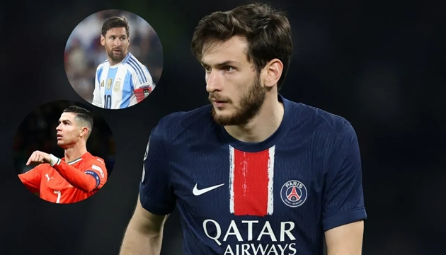 Kvaratskhelia phát biểu gây bão, so sánh Messi và Ronaldo