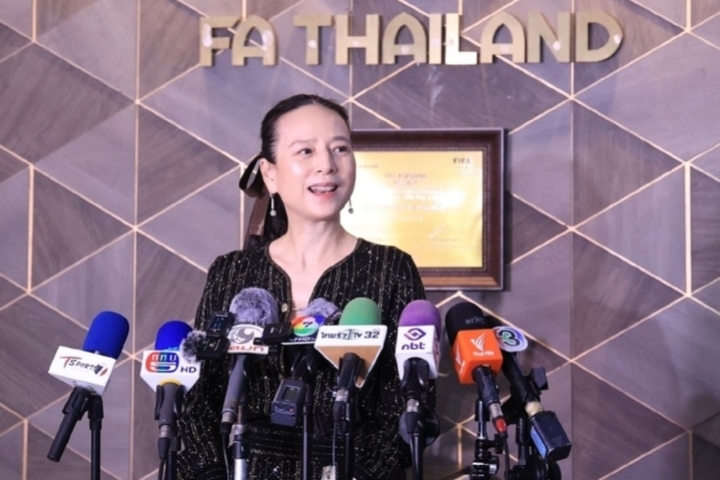 Madam Pang hiện là chủ tịch Liên đoàn bóng đá Thái Lan (FAT).