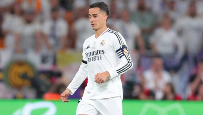 Lucas Vazquez trong màu áo Real.