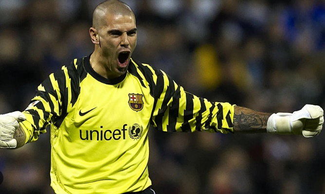 Kỷ nguyên vàng son Barcelona gắn liền với Valdes nơi khung gỗ.