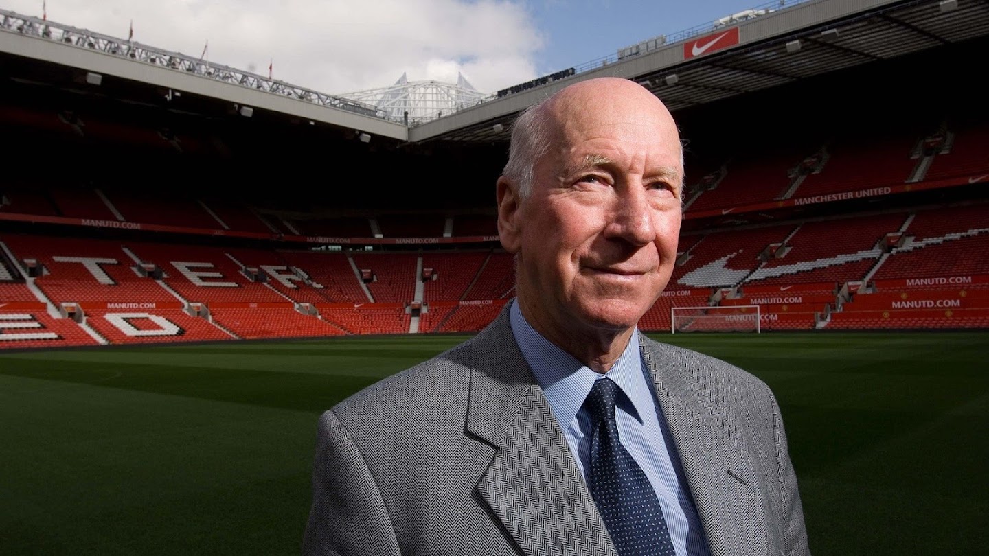 Bobby Charlton – Lòng nhân hậu và sự vĩ đại lặng thầm