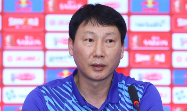 HLV Kim Sang Sik cần thêm những nhân tố chất lượng.