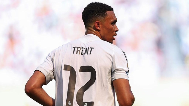 CĐV Real chê Alexander-Arnold, thừa nhận hiểu cảm giác của Liverpool