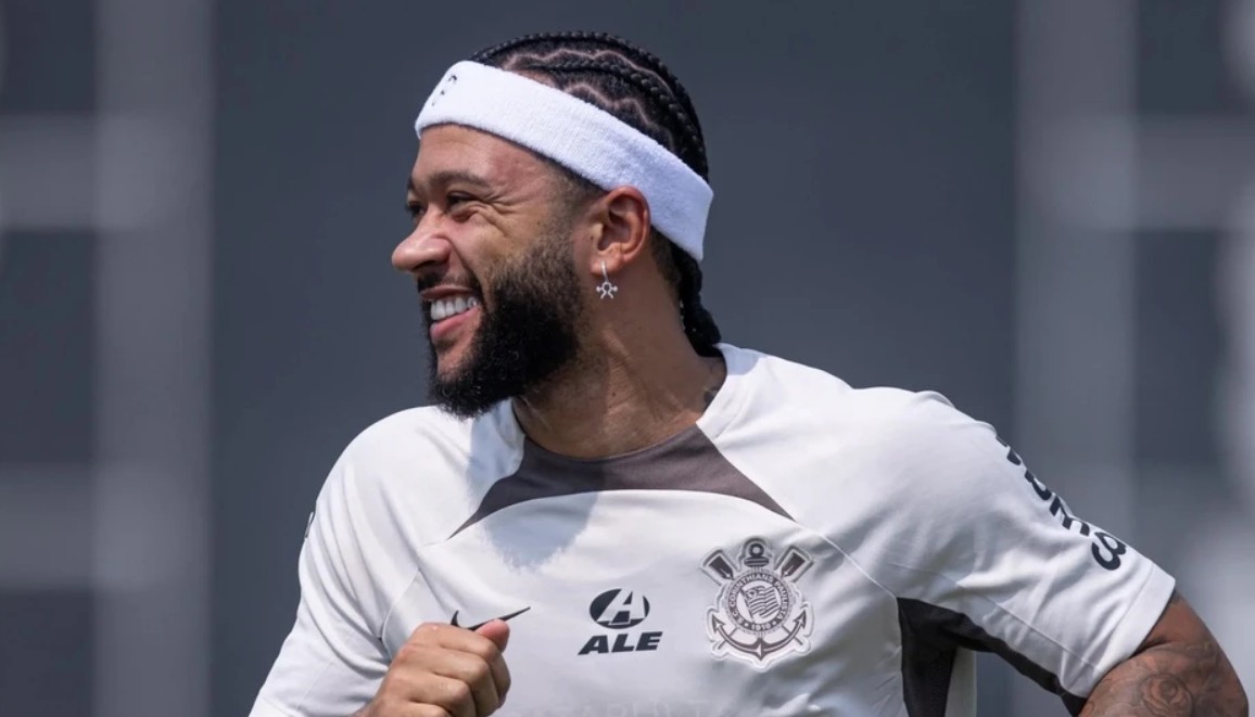 Depay vẫn đang chơi ấn tượng ở Brazil.