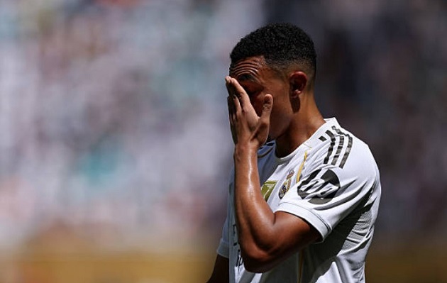 Ảnh minh họa cho bài viết về Trent Alexander-Arnold thiếu điều gì ở ngày ra mắt Real?