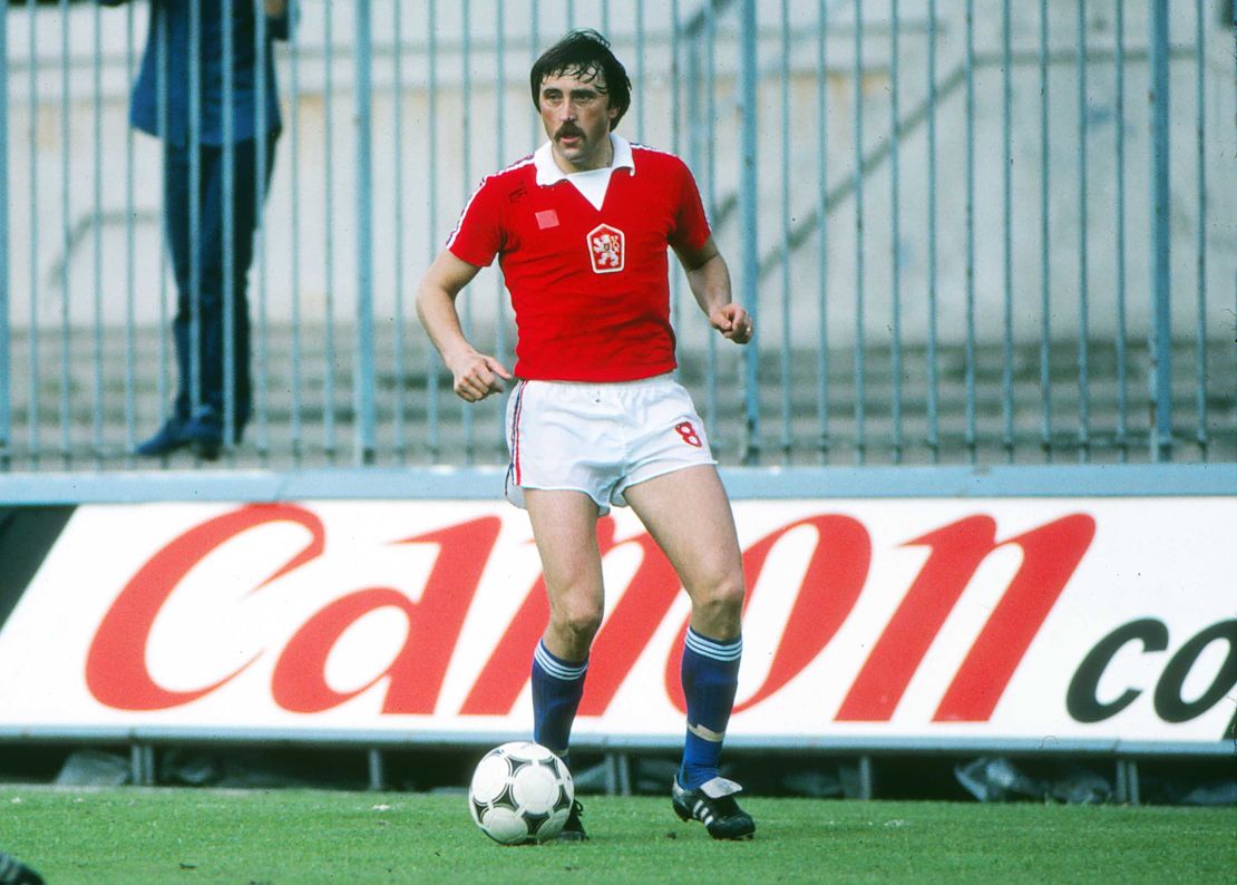 Panenka đã ấp ủ cú sút của mình 2 năm trước trận chung kết EURO 1976.