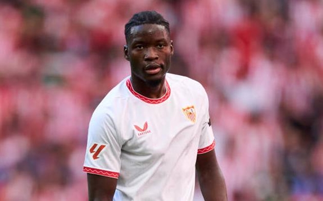 Lucien Agoume là phép thử cho tầm nhìn của Arsenal