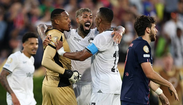 PSG 0-1 Botafogo: Người hùng John Victor; Quyết định thay người hợp lý