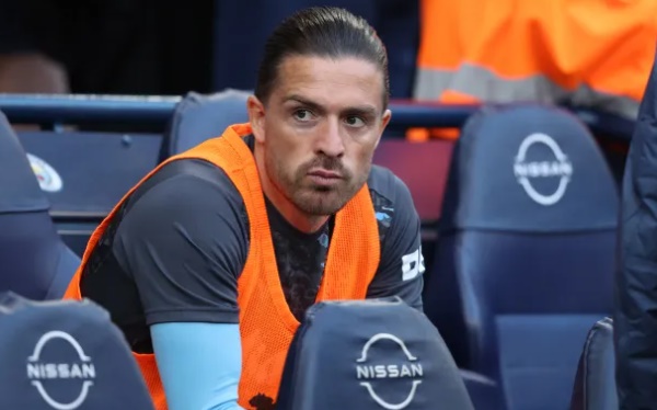 Grealish bị loại khỏi đội hình, được đề xuất tới Arsenal
