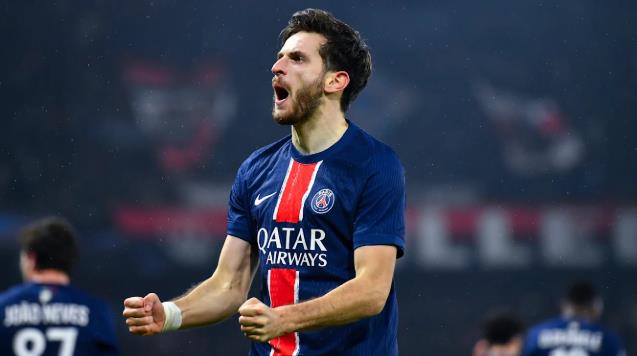 Khvicha Kvaratskhelia là thương vụ tuyệt vời của PSG.