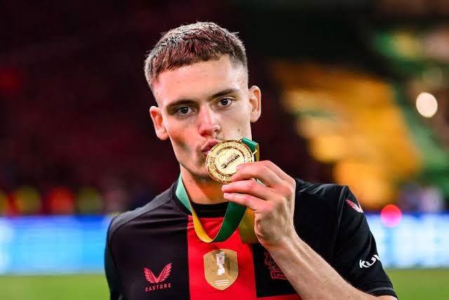 5 thương vụ bán cầu thủ đắt giá nhất lịch sử Bundesliga