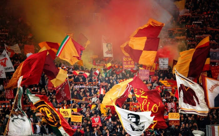 Các Fan AS Roma luôn sục sôi khi đội nhà thi đấu.