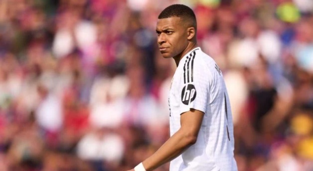 Vẫn chưa rõ khả năng ra sân của Mbappe ở trận đấu tới.