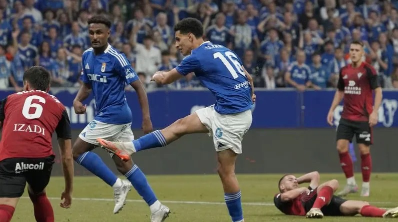 Oviedo đã có màn ngược dòng đẳng cấp.