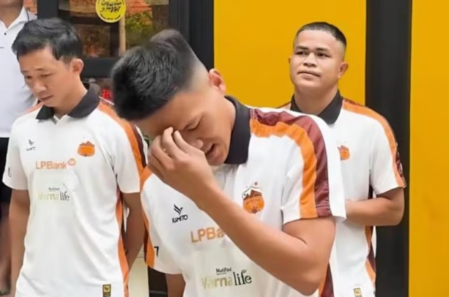 Điểm tin bóng đá Việt Nam 22/6: HAGL tổ chức lễ tri ân; Thời điểm Xuân Son - Văn Hậu tái xuất