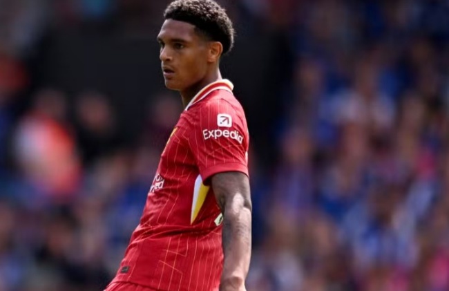 Here we go! Jarell Quansah chia tay Liverpool, cập bến Leverkusen