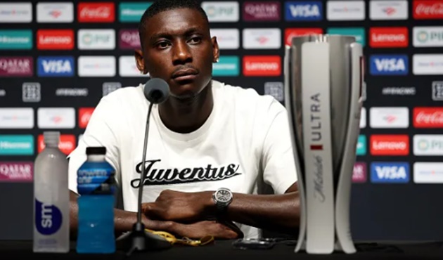 Chelsea đẩy nhanh vụ Kolo Muani, Juventus không muốn nhả người
