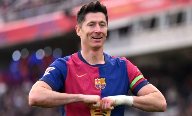 Kế hoạch đa tầng của Barcelona thay thế Lewandowski