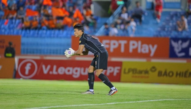 Bùi Tiến Dũng sẵn sàng đối đầu Công Phượng ở trận play-off