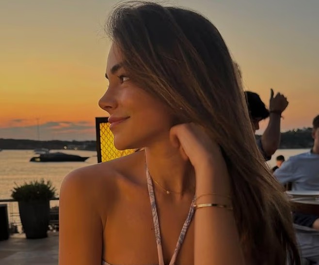 Bạn gái mới của thủ môn Barcelona.