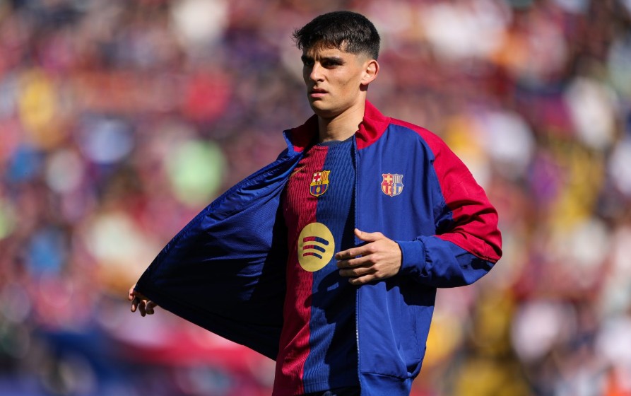 Barcelona và lựa chọn khó khăn với Gerard Martin