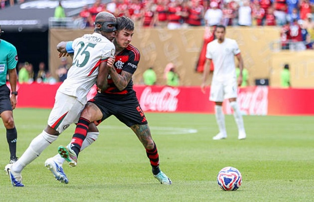 Flamengo đánh bại Chelsea một cách thuyết phục.