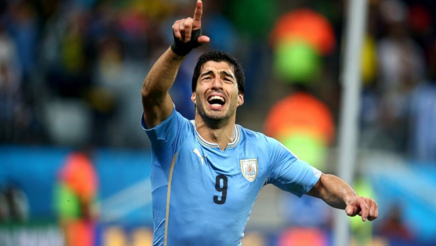 Cảm xúc thăng hoa của Luis Suarez khi lập cú đúp vào lưới tuyển Anh ở World Cup 2014, góp phần khiến Tam Sư bị loại ngay từ vòng bảng.
