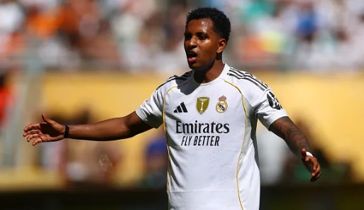 Rodrygo mất vị trí ở Real, Micah Richards thúc giục đến Arsenal