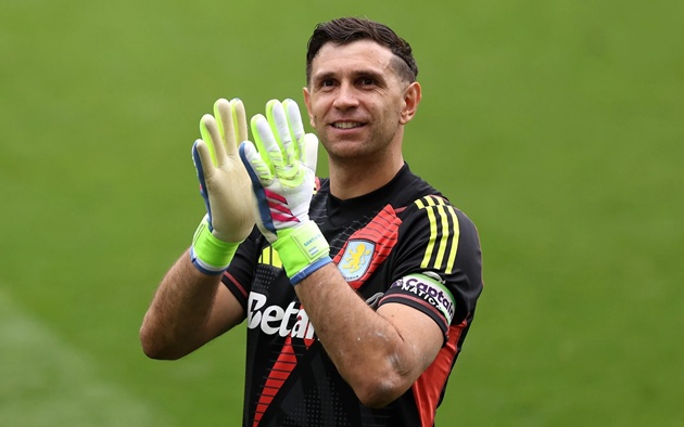 Atletico nhắm Martinez trong bối cảnh có thể chia tay Oblak