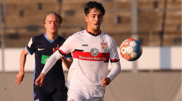 Laurin Ulrich trong màu áo VfB Stuttgart.