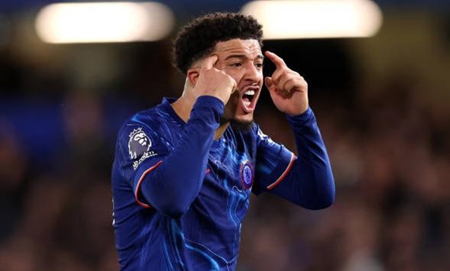 Jadon Sancho có thể hối hận vì không ở lại Chelsea.