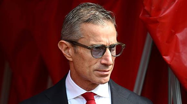 Ban lãnh đạo Arsenal cần nhanh tay hơn trên thị trường chuyển nhượng.