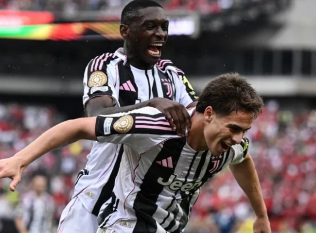 Yildiz tỏa sáng trong màu áo Juventus.
