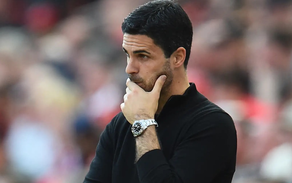 HLV Mikel Arteta cần thêm chiều sâu cho hàng tiền vệ.