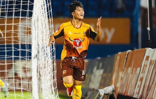 Quốc Việt trong màu áo HAGL.