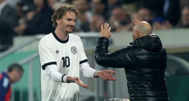 Điểm mặt 4 tài năng trẻ được Real Madrid theo dõi tại EURO U21 và U19