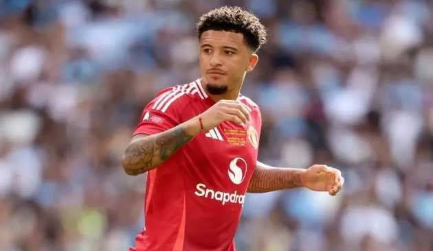 Juve đang ''một mình một ngựa'' trong vụ Jadon Sancho
