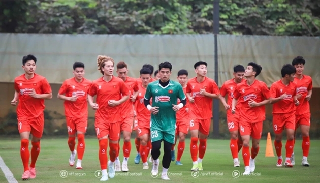 Trước thềm U23 Đông Nam Á, HLV Kim Sang-sik đối mặt "cơn đau đầu" ở hàng thủ