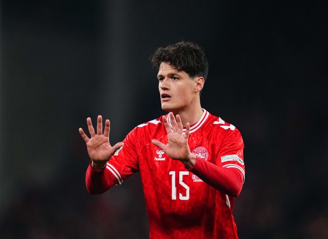 Tại sao Arsenal mua Norgaard, bỏ Lucien Agoume?