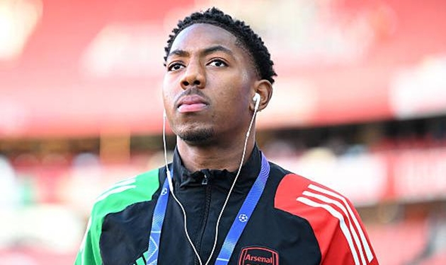 CHÍNH THỨC! Lewis-Skelly gia hạn hợp đồng với Arsenal đến 2030