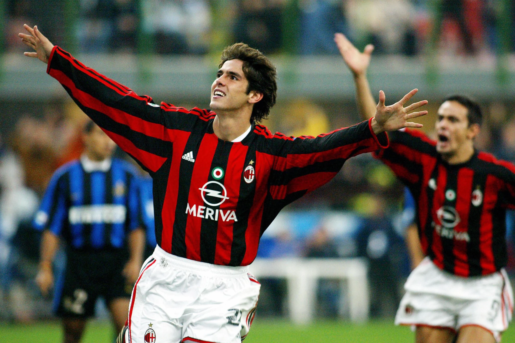 Kaka tỏa sáng ở Serie A từ mùa giải đầu tiên.